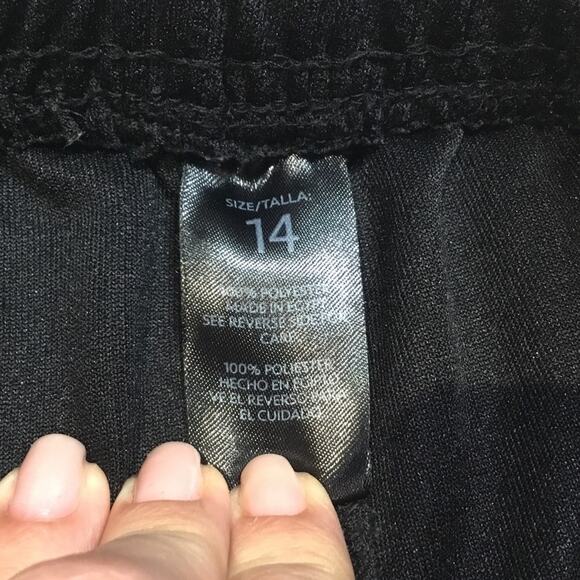 Athletic Gym Shorts - Picture 2 of 3